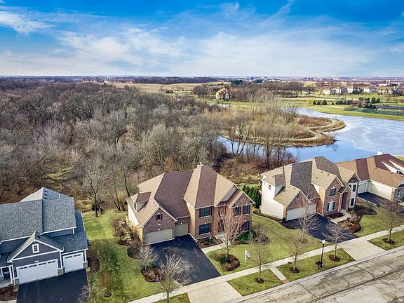 2nd image of 3601 Wetlands Dr