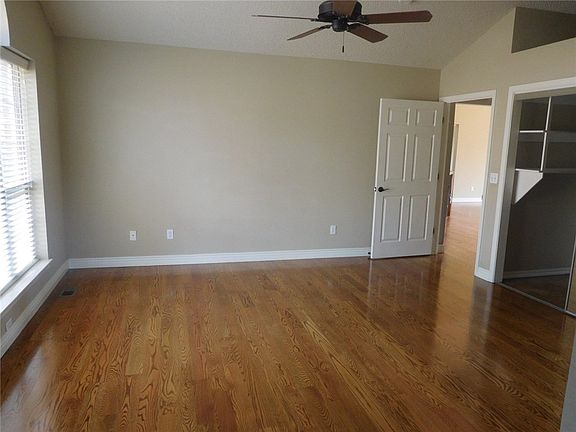 5th image of 68 Bosworth Cir