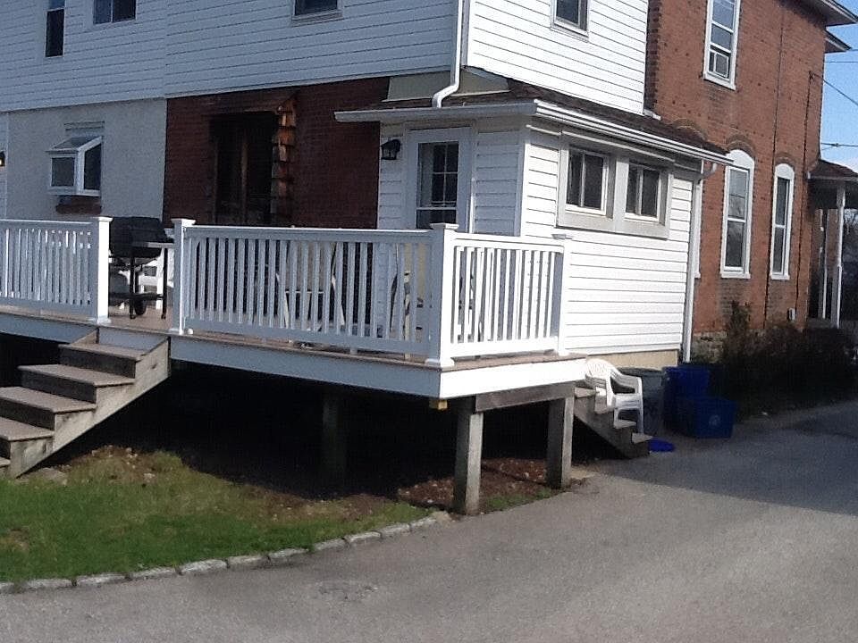2nd image of 836 Aubrey Ave