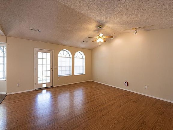 4th image of 3192 W Woodfield Way