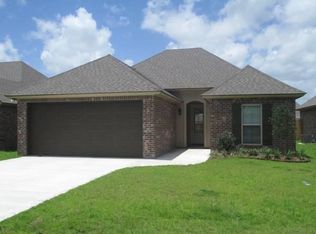 134 Sugar Creek Dr, Youngsville, LA 70592