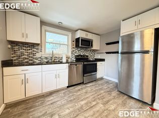 110 Pine Hill Cir, Waltham, MA 02451