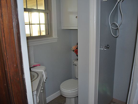  bath off of family room