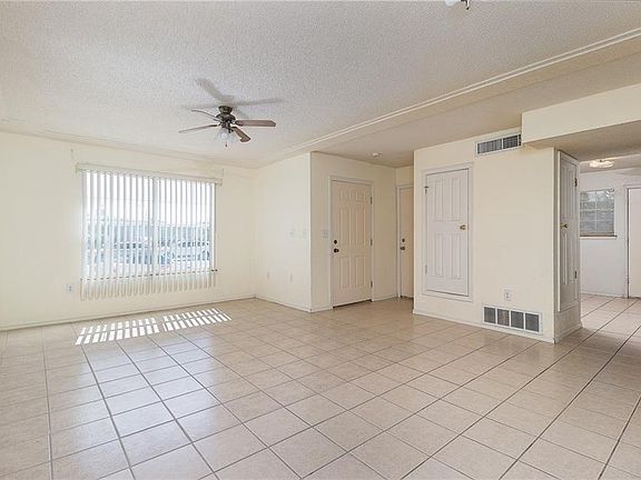 5th image of 209 Sugar Hills Dr