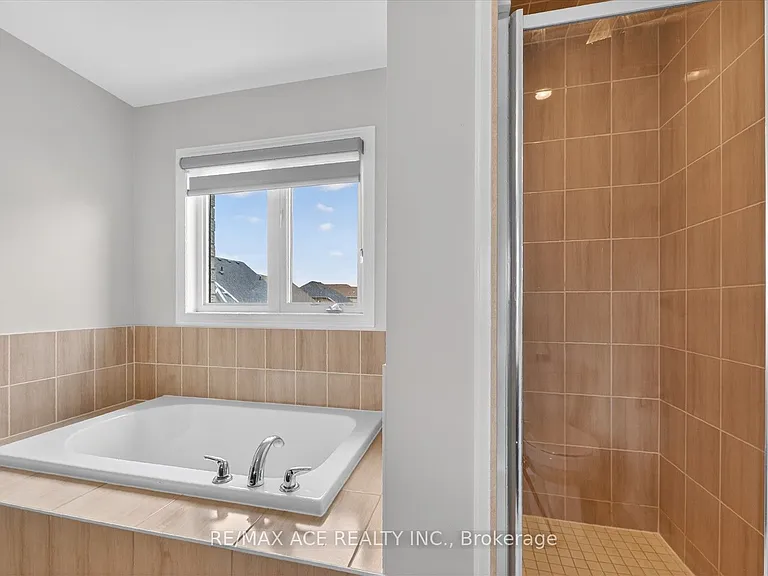 10 Gusul Ave — Photo 30