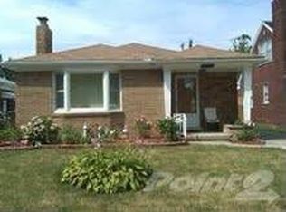 19951 Lochmoor St, Harper Woods, MI 48225