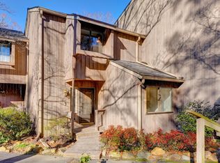 196 Ridge Trl, Chapel Hill, NC 27516