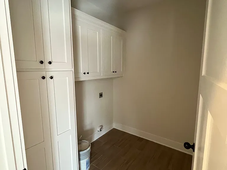 917 Vista Dr — Photo 8