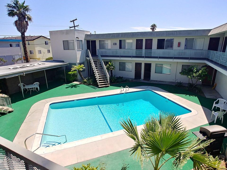 2nd image of 12211 Manor Dr #8