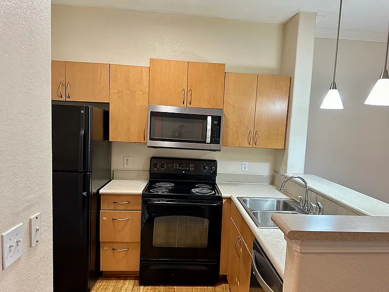 8290 Gate Pkwy W #118 — Photo 5
