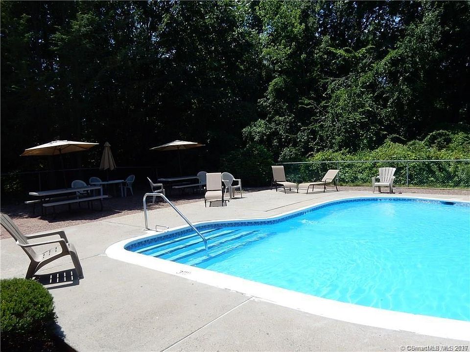 1st image of 304 Summer Hill Dr Unit 304