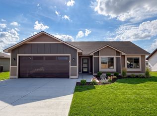 1307 Marboeuf Blvd, Dodge City, KS 67801