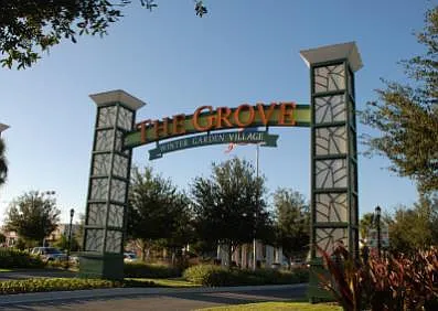 2 mins away from the Winter Garden village shopping center