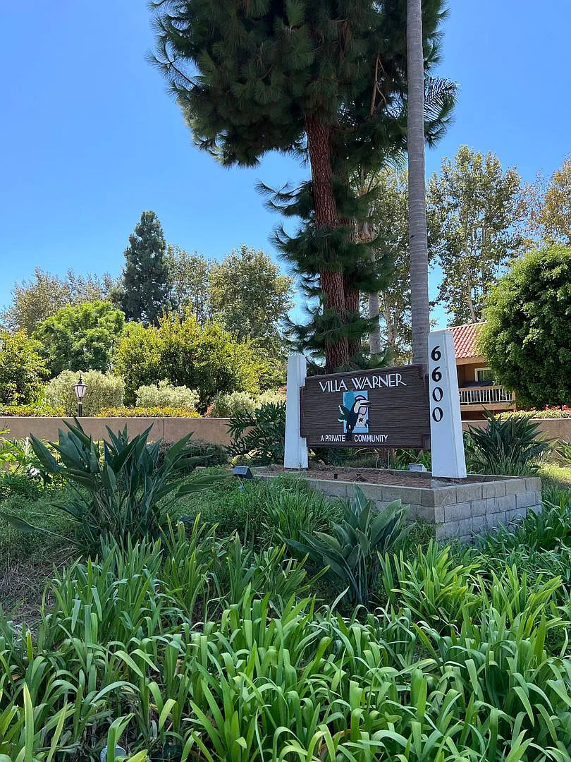 Huntington Beach 1 bed 1 bath Now Available — Photo 1
