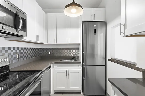 Rented by Compass | media 14