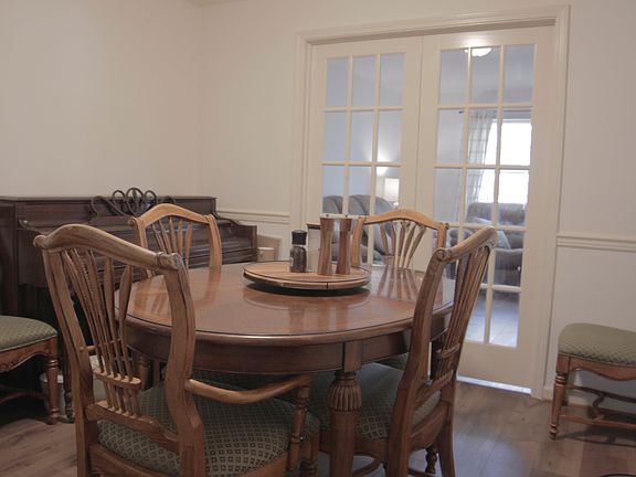 4th image of 37 W Wainwright Dr #37