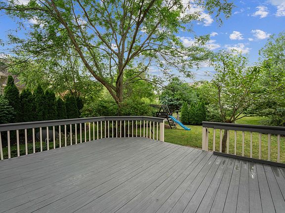 2nd image of 5133 Claridge Dr