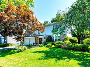 16 Delaware Ave, Jericho, NY 11753