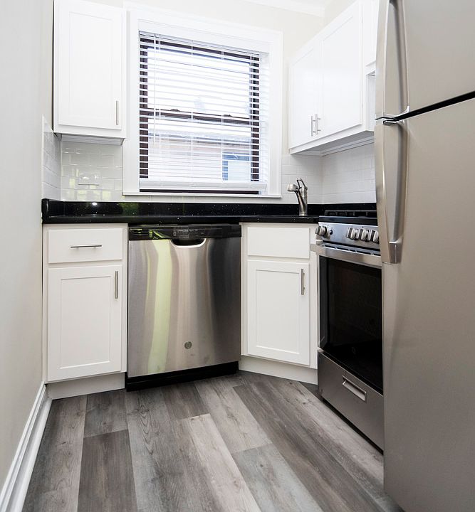 1st image of 1253-55 W Henderson St #55-202