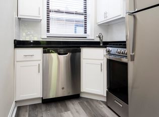 1253-55 W Henderson St #55-202, Chicago, IL 60657
