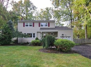 5 Sandalwood Dr, Clark, NJ 07066