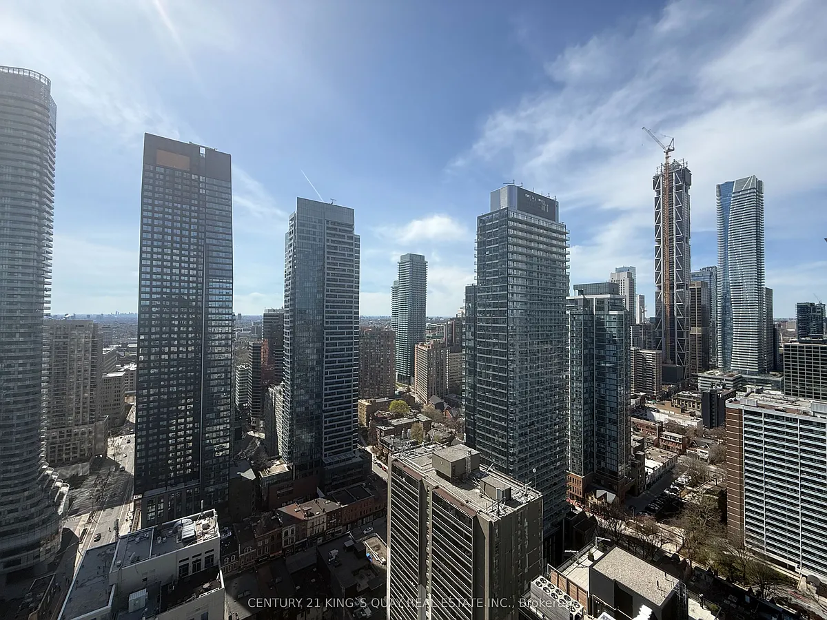Building Photo - 28 Wellesley St E #3501