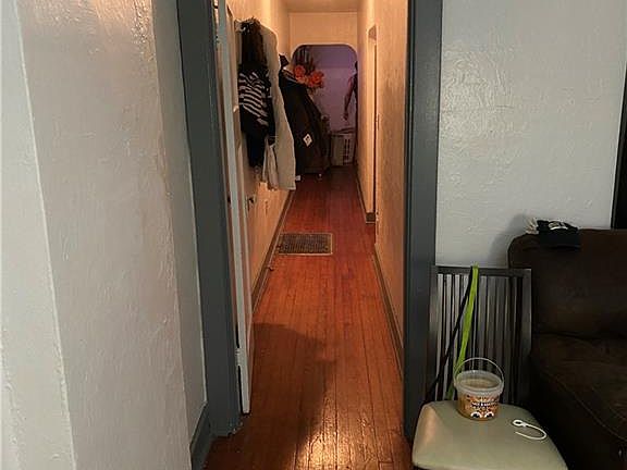 4th image of 310 Shoop Ave