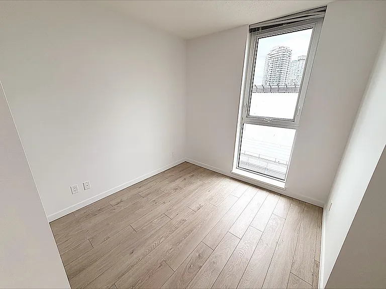 685 Pacific Blvd #603 — Photo 3