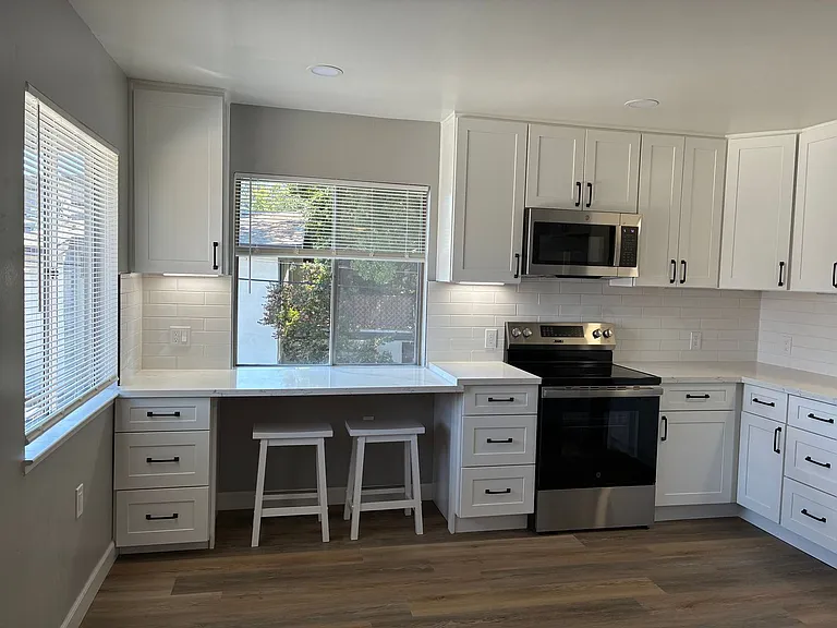 828 D St — Photo 20