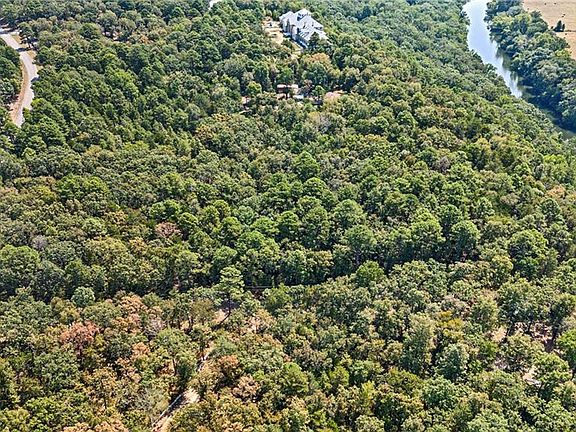 4th image of 1505 Tucker Mountain Rd