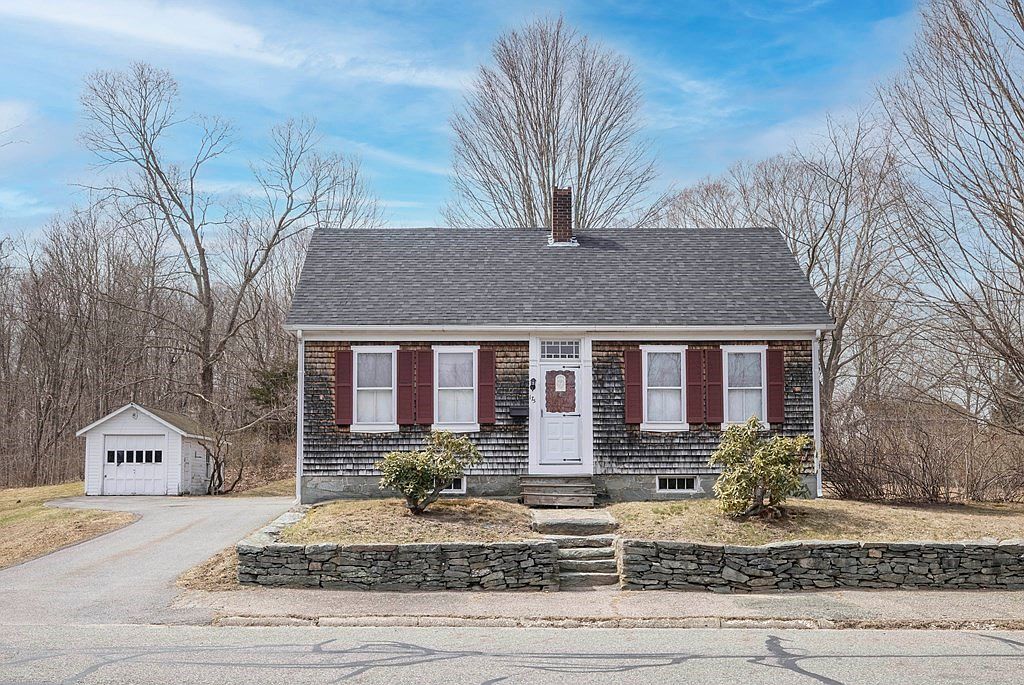 175 S Walker St, Taunton, MA 02780 Zillow