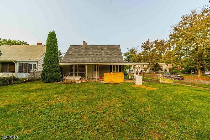 2nd image of 316 Westfield Rd