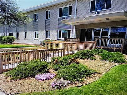 1st image of 20 S Pontiac Dr APT 211