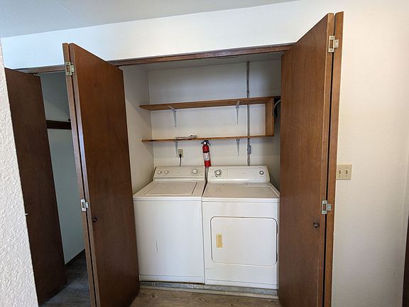 5th image of 5681 Eagle Pkwy #1