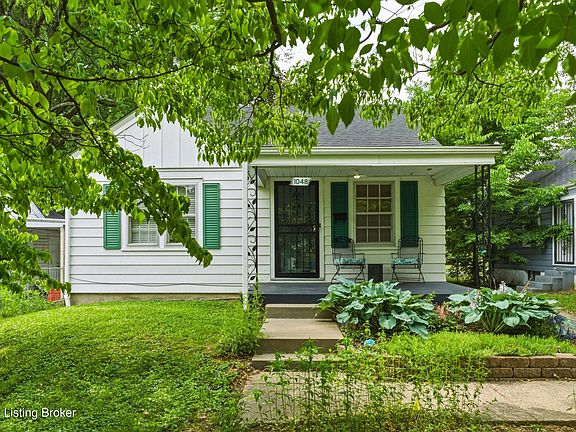 2nd image of 1048 Oakwood Ave