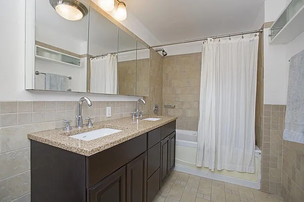 Sold by Space Marketing Shop | media 49