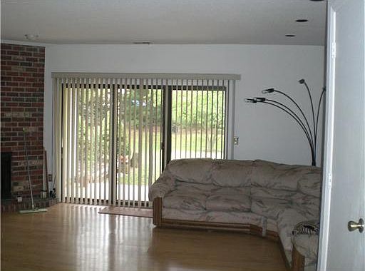 2nd image of 229 Bromley Pl