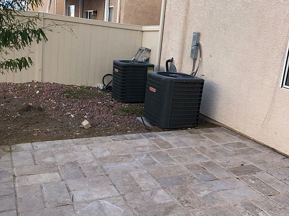 3rd image of 2562 Olay St #332