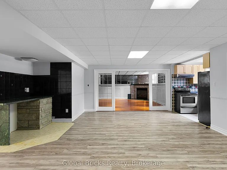 14 Fisher Dr — Photo 41