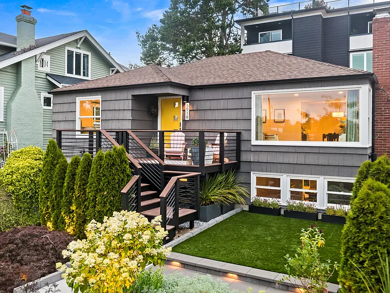 5916 44th Ave SW — Photo 80