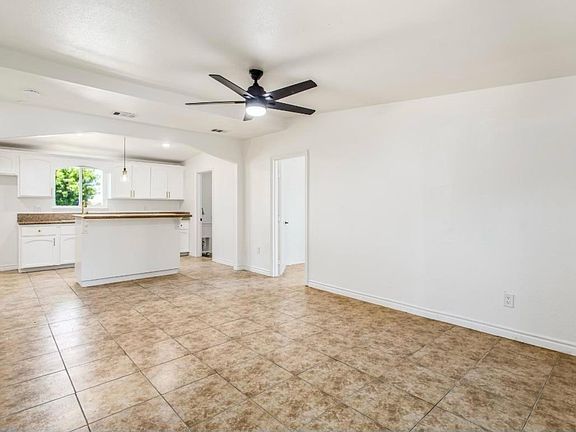 5th image of 40702 Shellie Ln