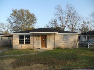 700 Marshall Rd, Angleton, TX 77515