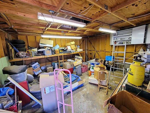 5th image of 21765 Standing Rock Ave