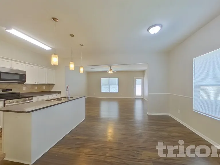1424 Henry David Ct — Photo 6