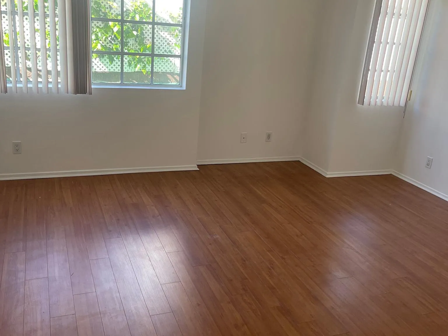 345 Myrtle St — Photo 2
