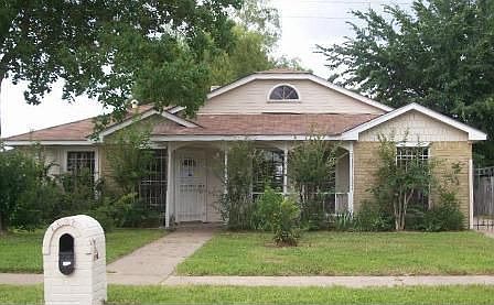 1st image of 2203 Hazyknoll Ln