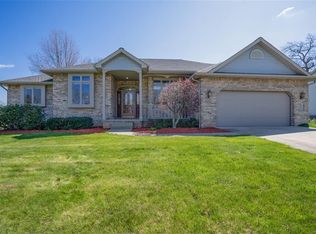 313 Deer Creek Dr, Struthers, OH 44471