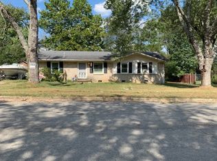 511 Cecil St, Lawrenceburg, TN 38464