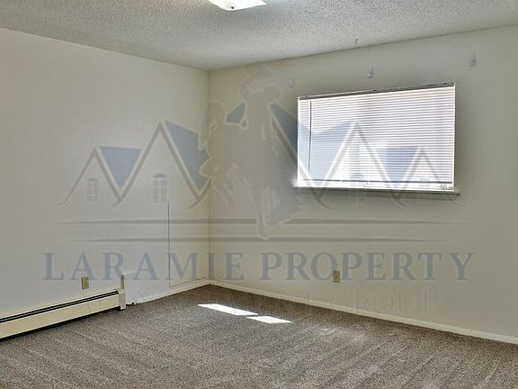 5th image of 702 Downey St #16