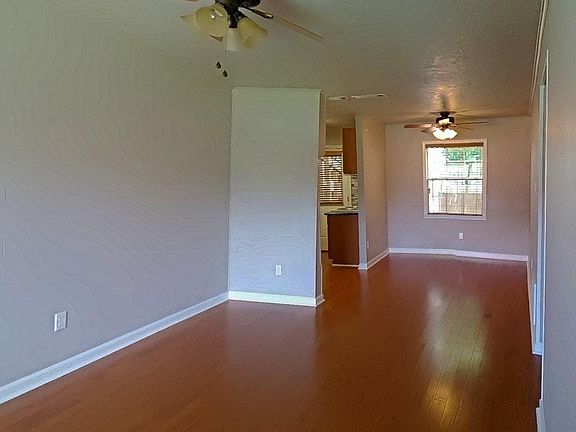 3rd image of 2119 Pearl St APT 11E